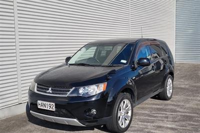 2006 Mitsubishi Outlander - Thumbnail