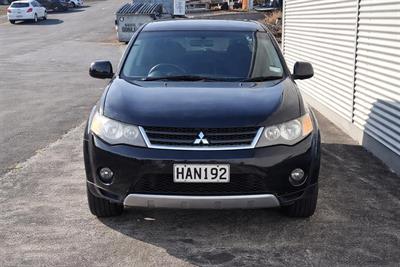 2006 Mitsubishi Outlander - Thumbnail