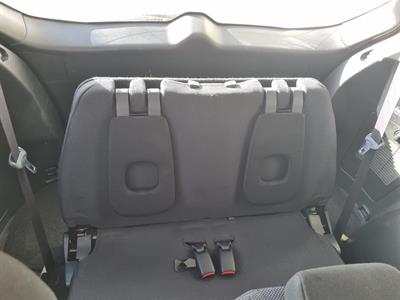 2006 Mitsubishi Outlander - Thumbnail