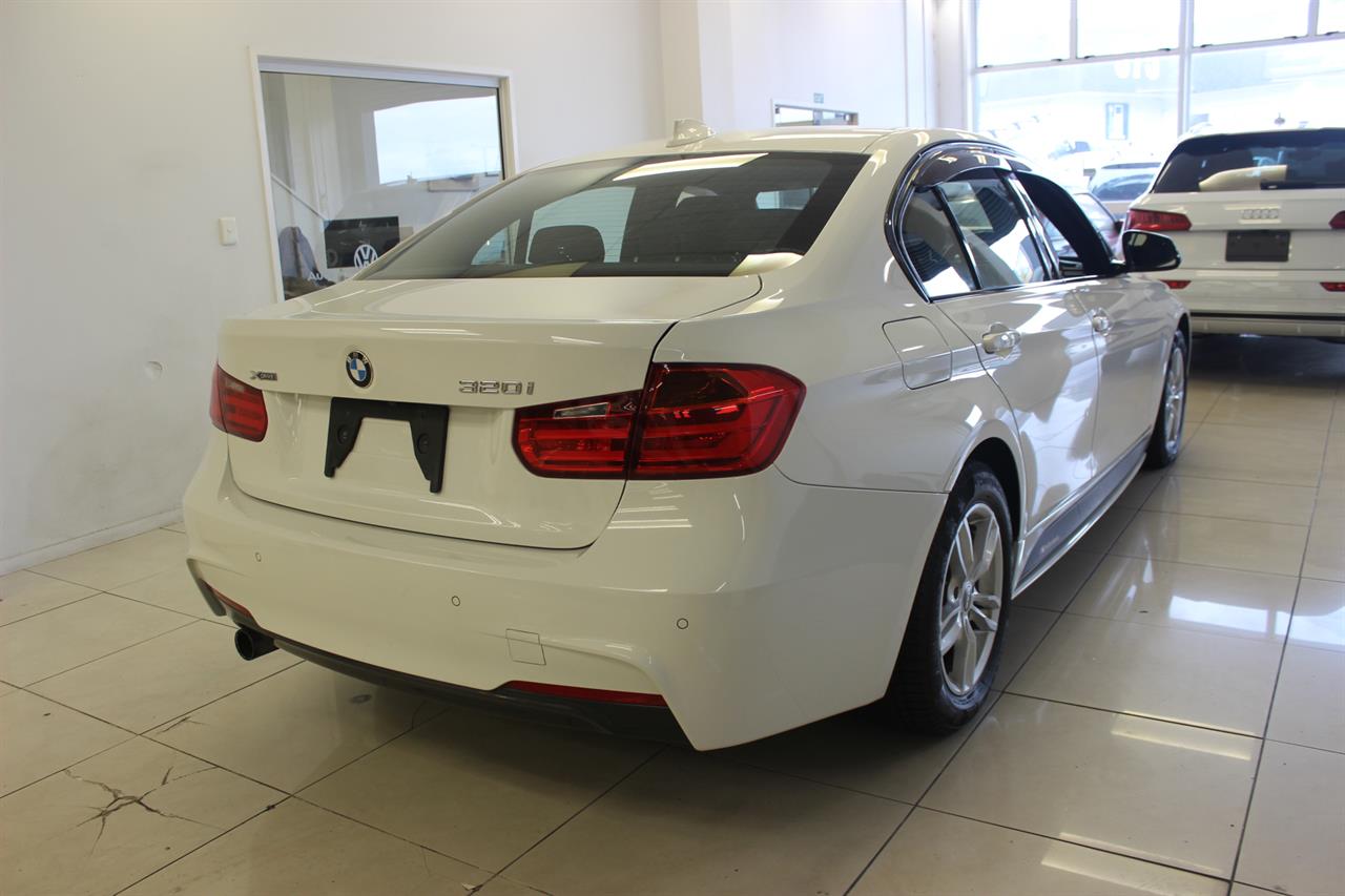 2014 BMW 320i