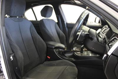 2014 BMW 320i - Thumbnail