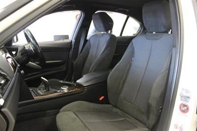 2014 BMW 320i - Thumbnail