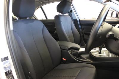 2014 BMW 320i - Thumbnail