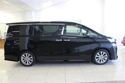 2017 Toyota Vellfire - Thumbnail