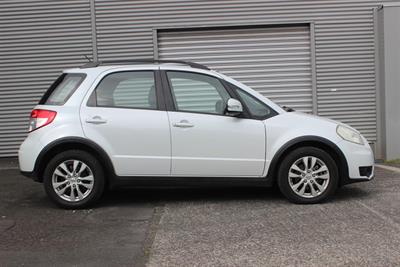 2013 Suzuki Sx4 - Thumbnail