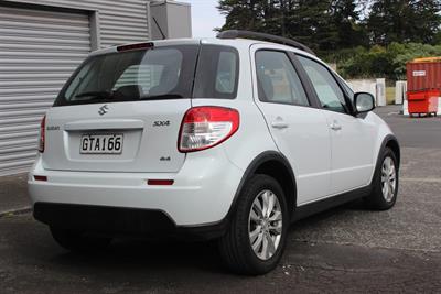 2013 Suzuki Sx4 - Thumbnail