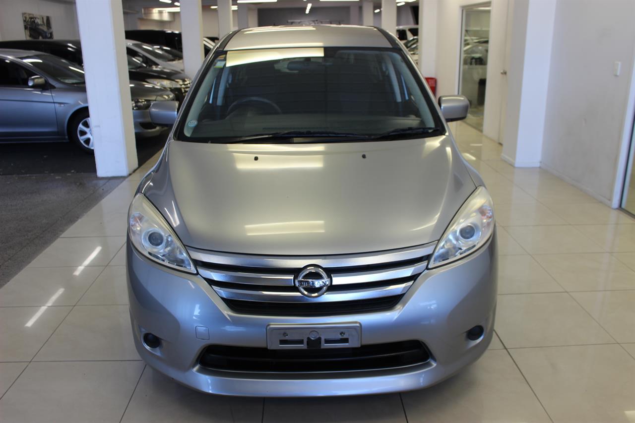 2011 Nissan LAFESTA