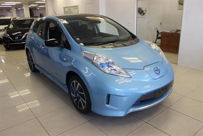 2016 Nissan Leaf - Thumbnail