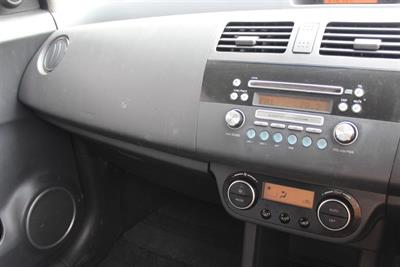 2009 Suzuki Swift - Thumbnail