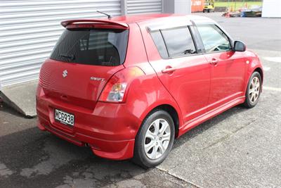 2009 Suzuki Swift - Thumbnail