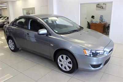 2013 Mitsubishi Galant - Thumbnail