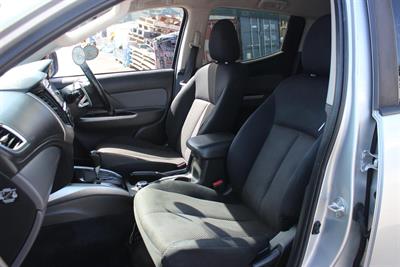 2017 Mitsubishi Triton - Thumbnail