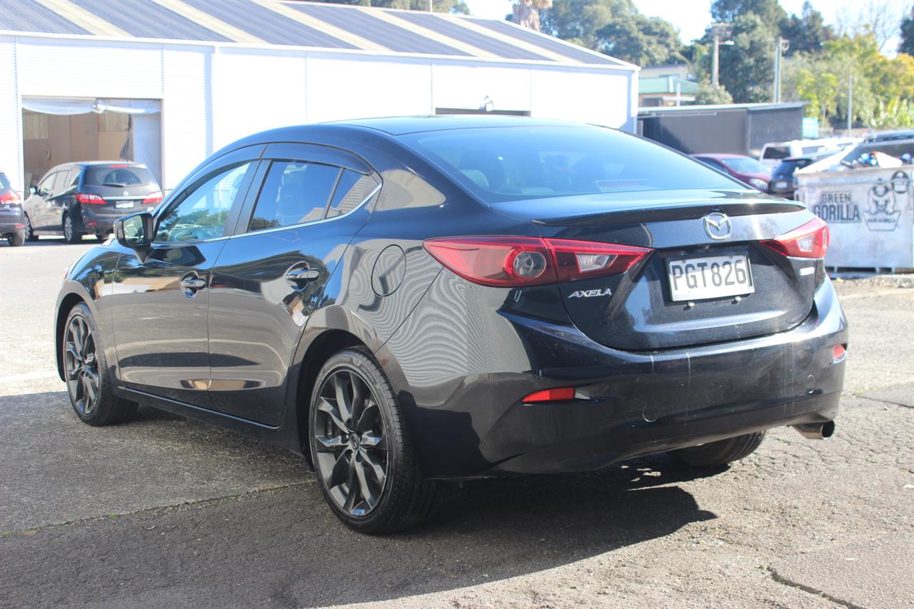 2013 Mazda Axela