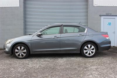 2010 Honda Inspire - Thumbnail