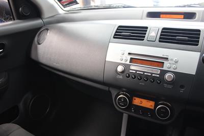 2009 Suzuki Swift - Thumbnail