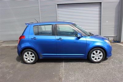 2009 Suzuki Swift - Thumbnail