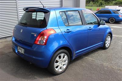 2009 Suzuki Swift - Thumbnail
