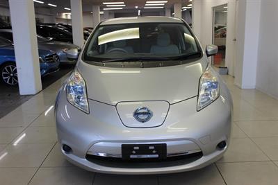 2016 Nissan Leaf - Thumbnail