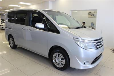 2014 Nissan Serena - Thumbnail